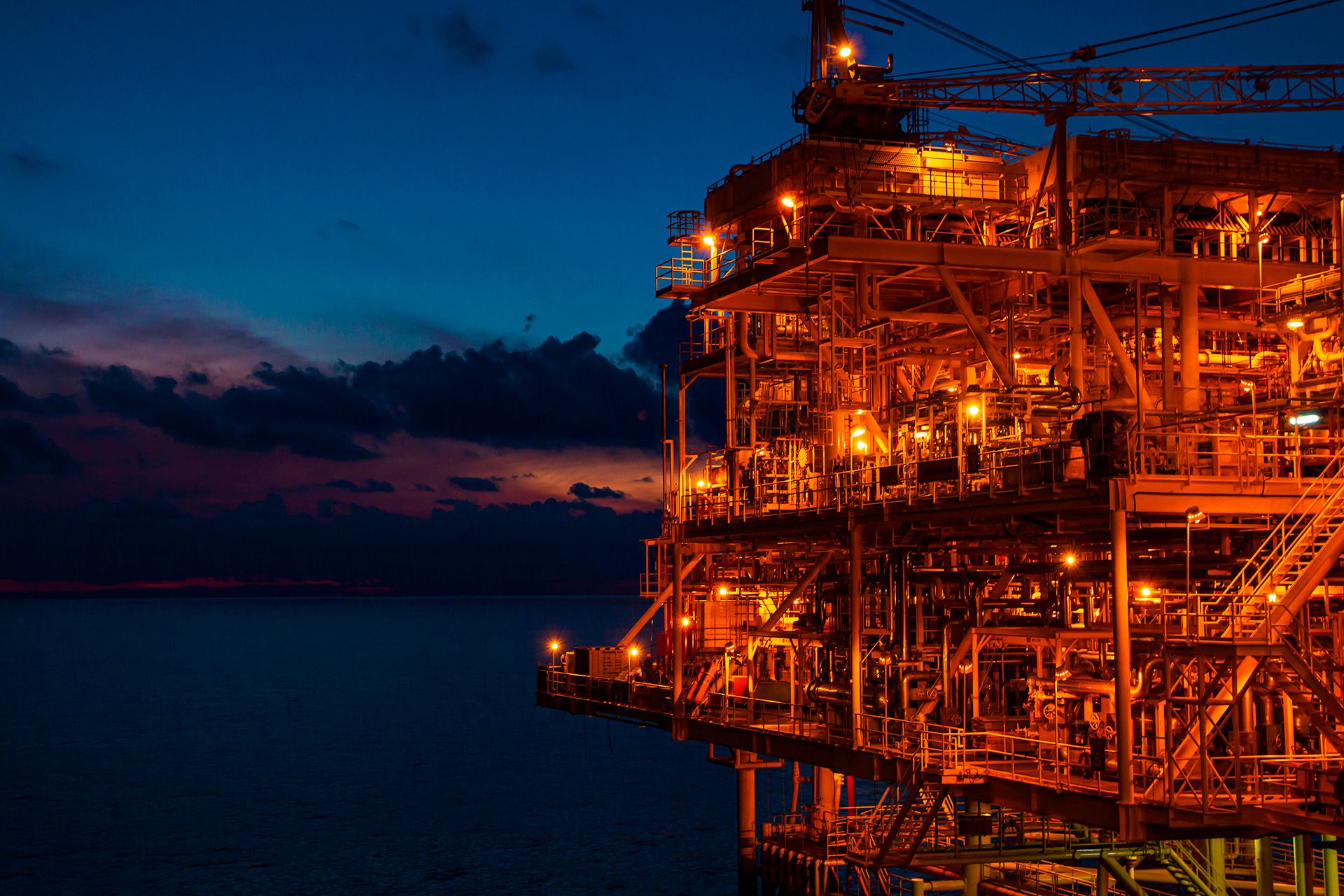 offshore-the-sunset-industry-oil-and-gas-production-petroleum-pipeline-background offshore-the-sunset-industry-oil-and-gas-production-petroleum-pipeline-background